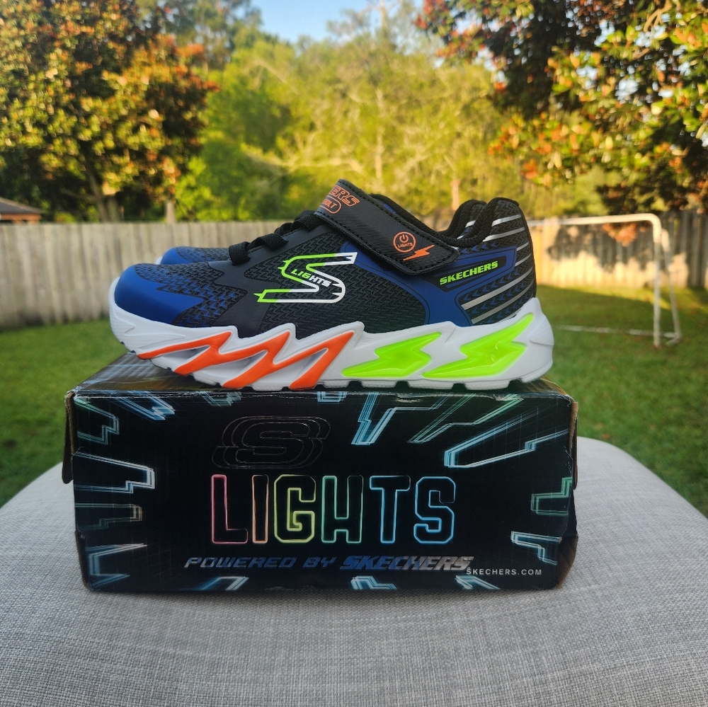 SKECHERS S LIGHTS FLEX GLOW BOLT SNEAKERS (kids) Velcro straps size 1